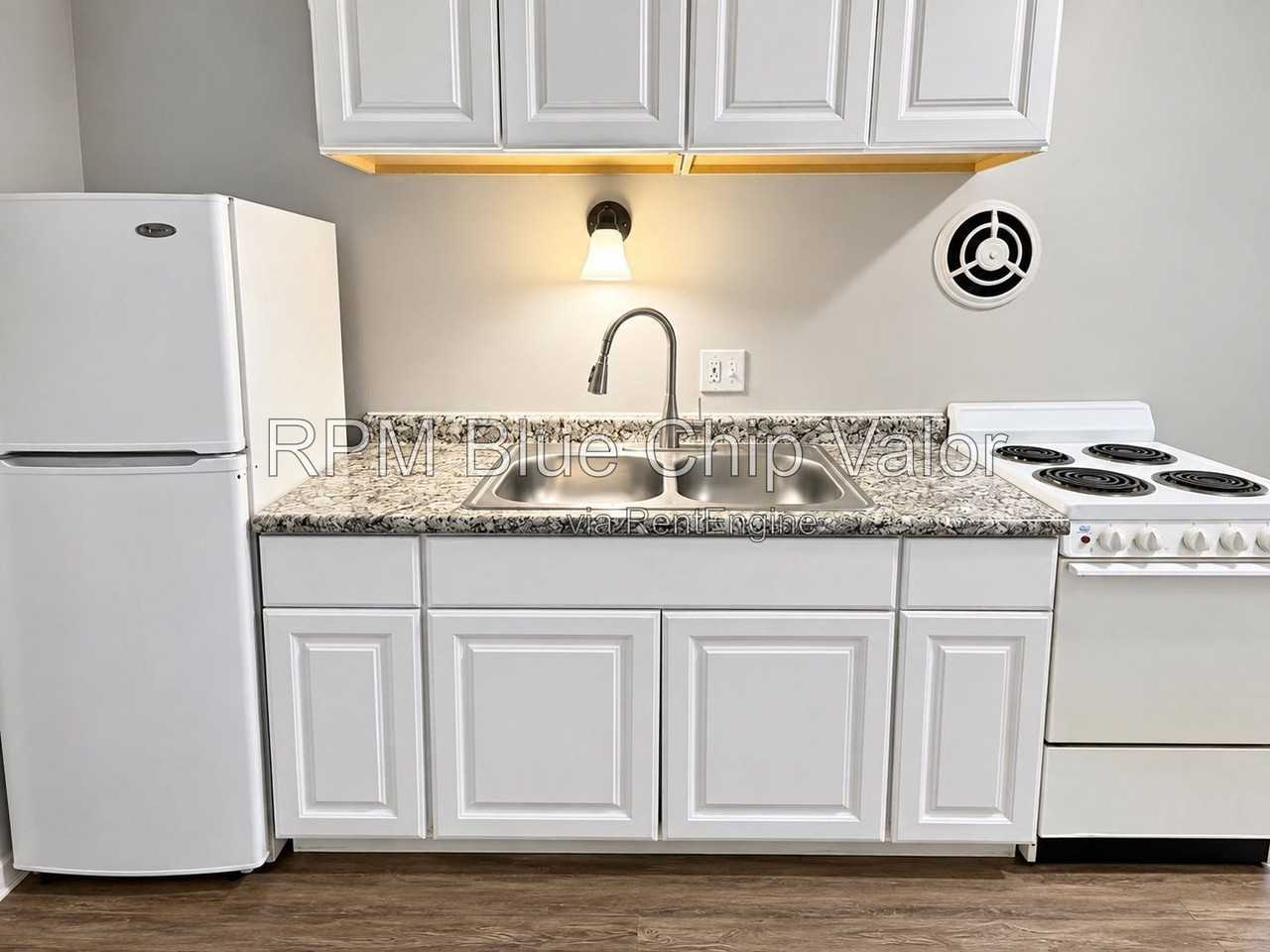 9481 Reading Rd #10 - Photo 3 of 7