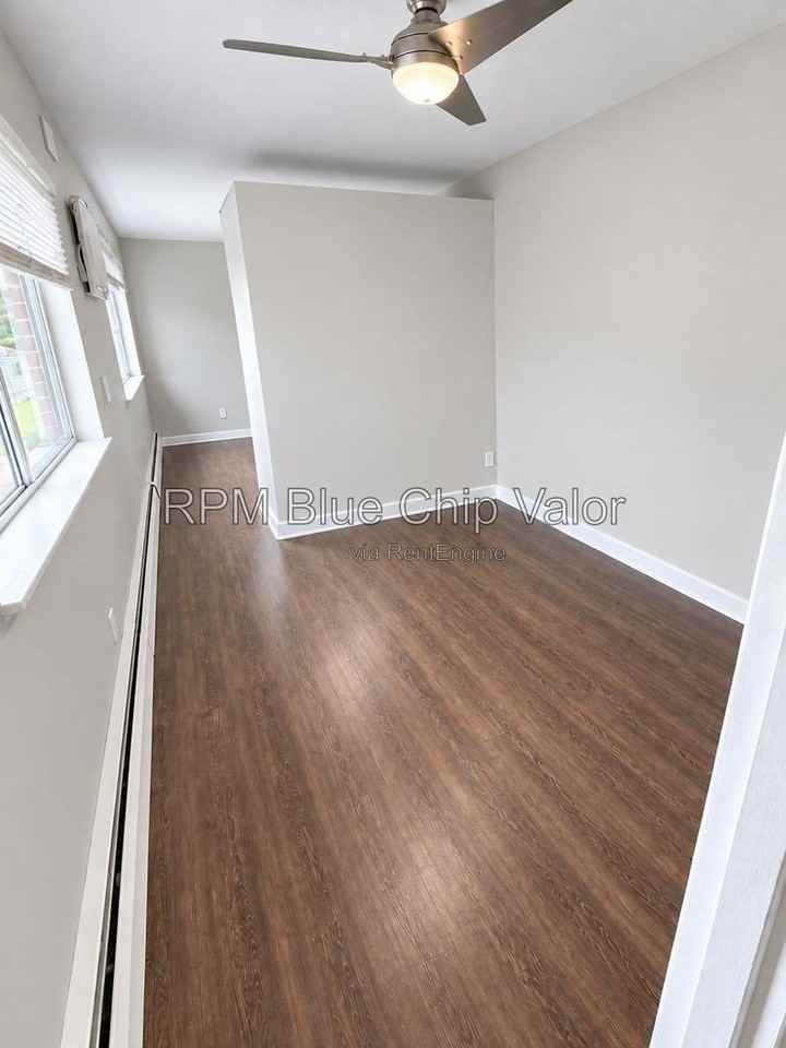 9481 Reading Rd #10 - Photo 4 of 7