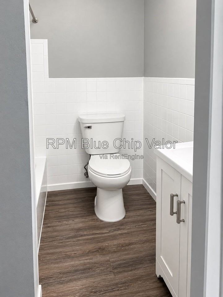 9481 Reading Rd #10 - Photo 6 of 7