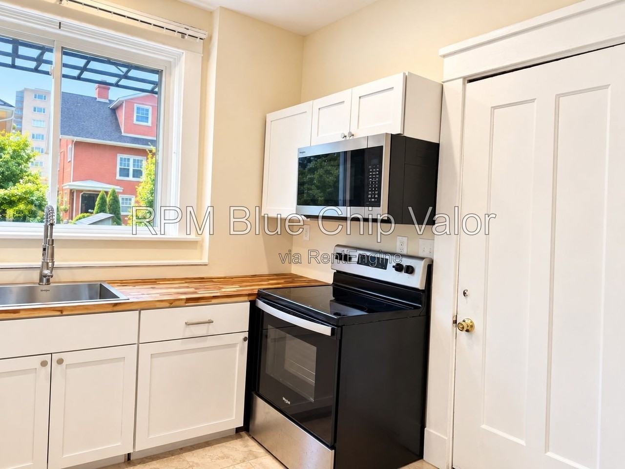 2515 Hackberry St #1 - Photo 4 of 14