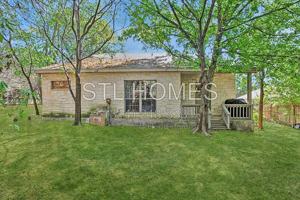 featured image of 7 Woodview Ct