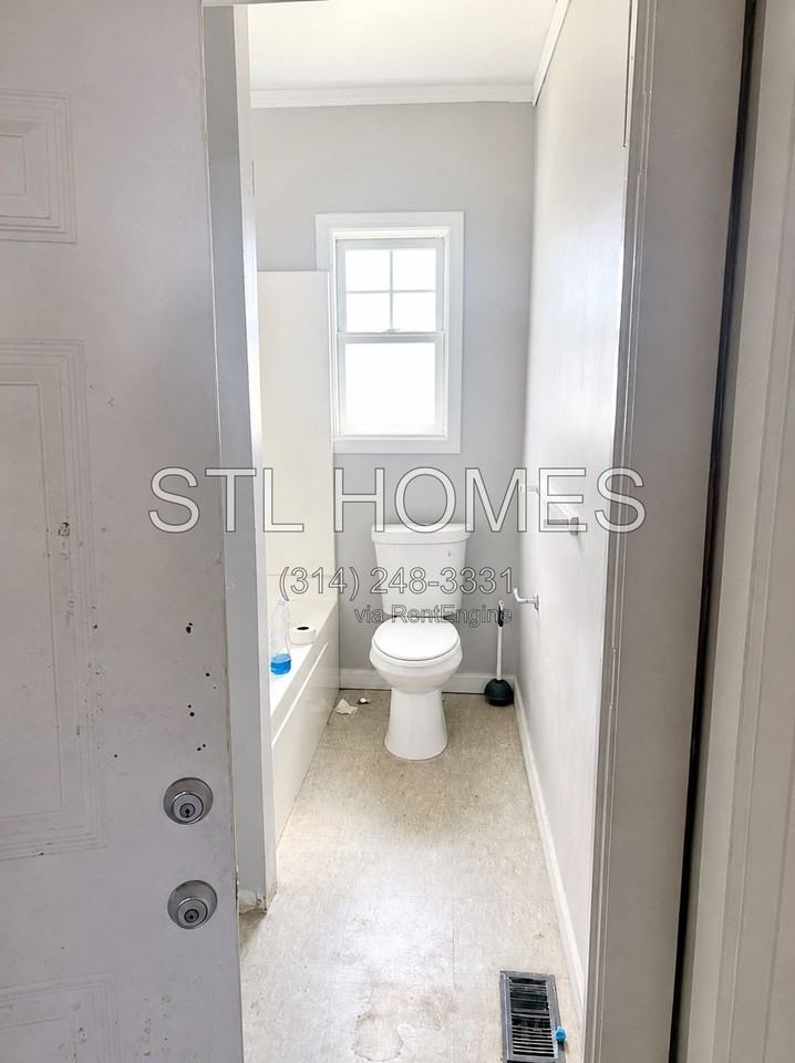 614 Fremont Ave - Photo 6 of 50