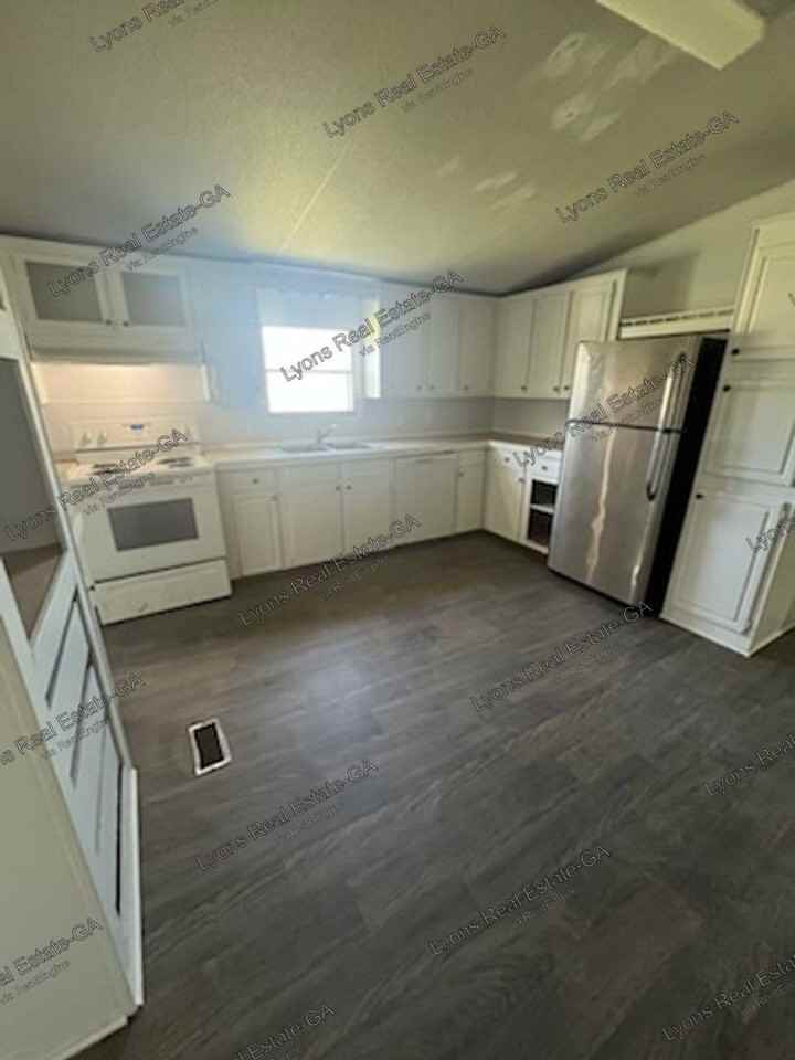 906 Pleasantdale Cir - Photo 4 of 12
