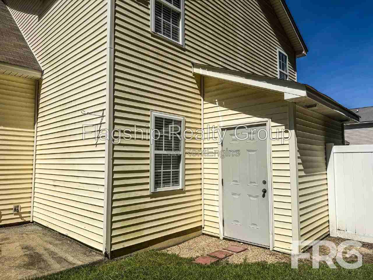 1131 Brownlea Dr #B - Photo 7 of 50