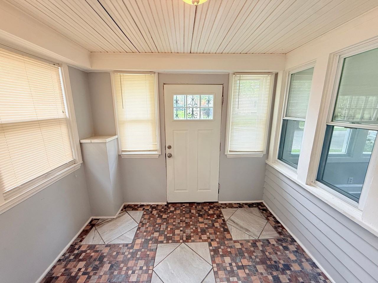 2614 N 53rd St - Photo 2 of 14