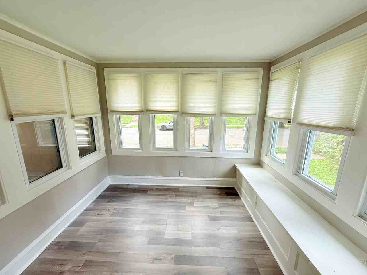 2614 N 53rd St - Photo 4 of 14