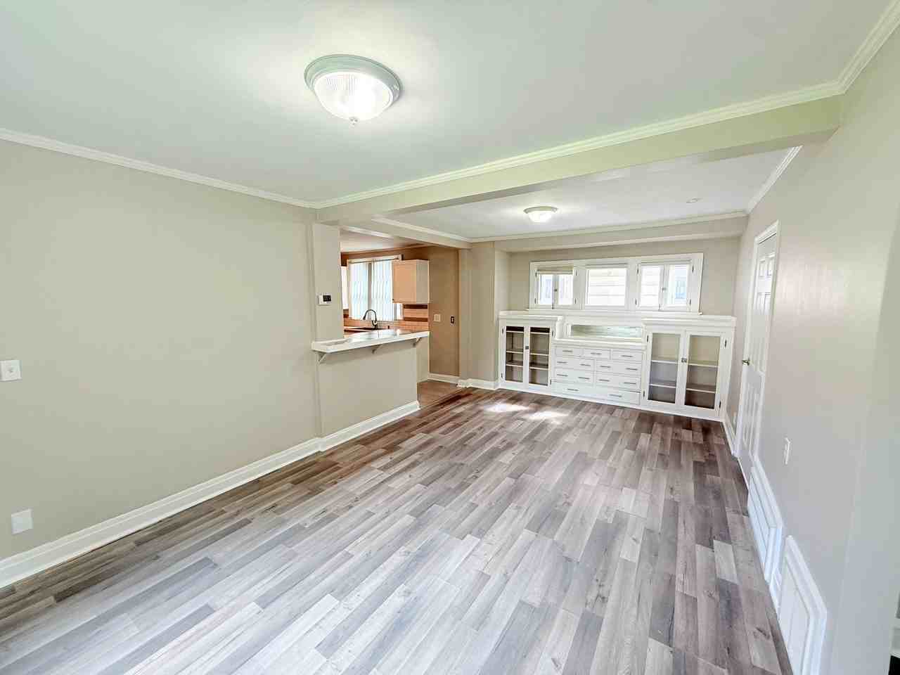 2614 N 53rd St - Photo 5 of 14
