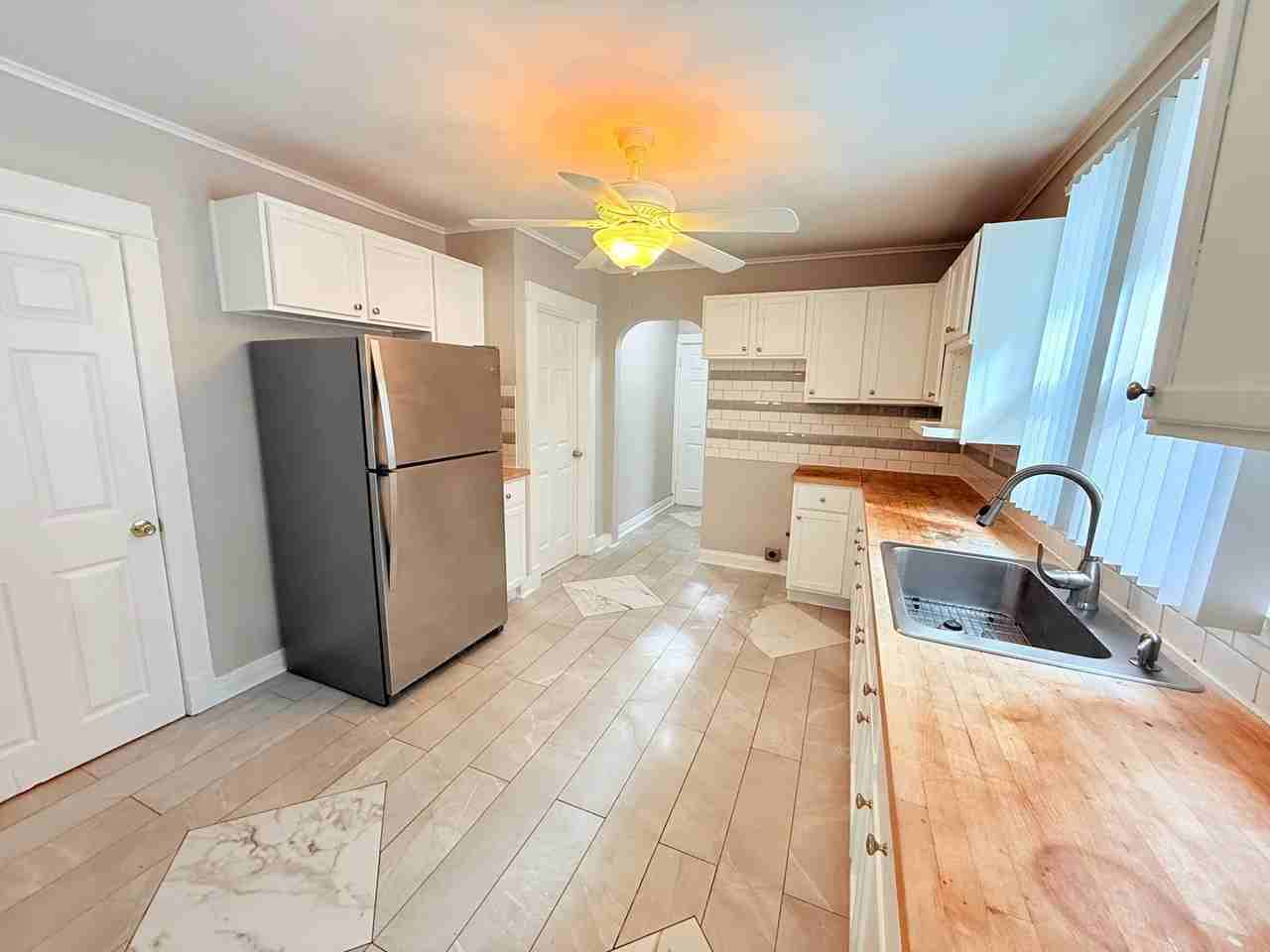 2614 N 53rd St - Photo 6 of 14