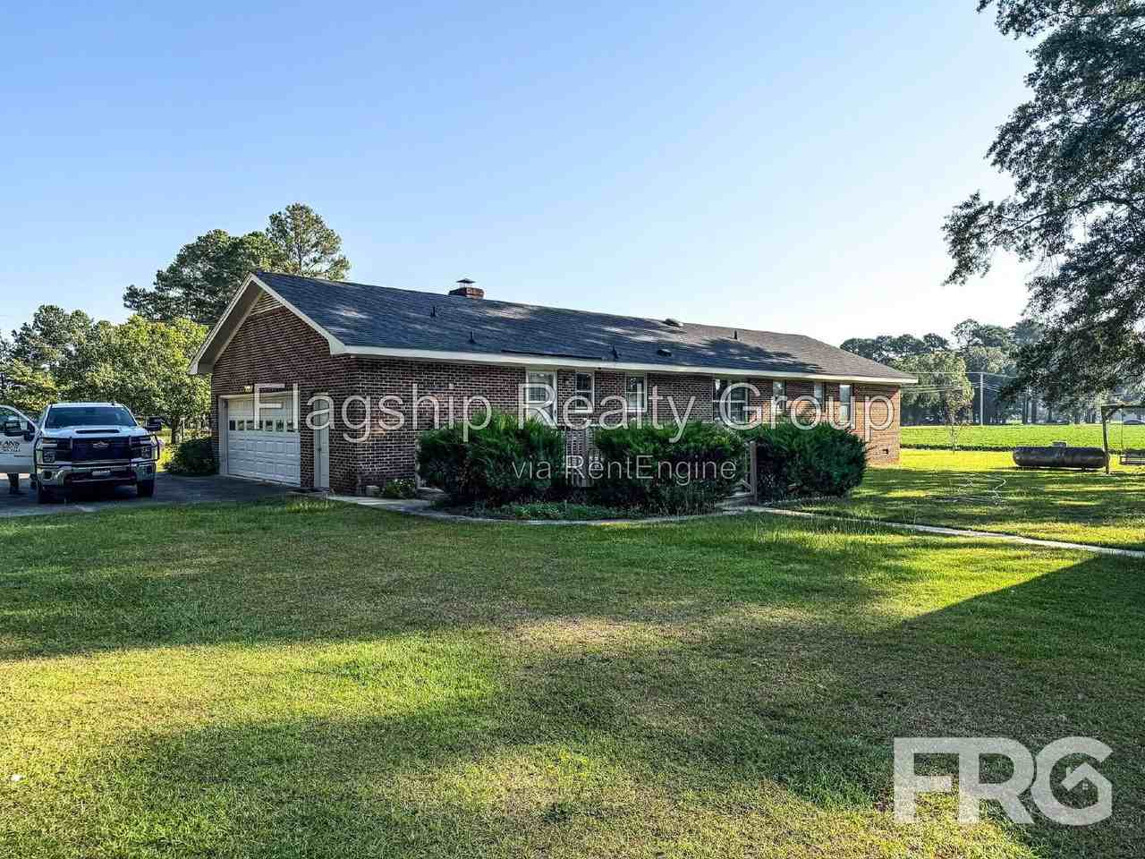 6822 Jaycross Rd - Photo 2 of 42