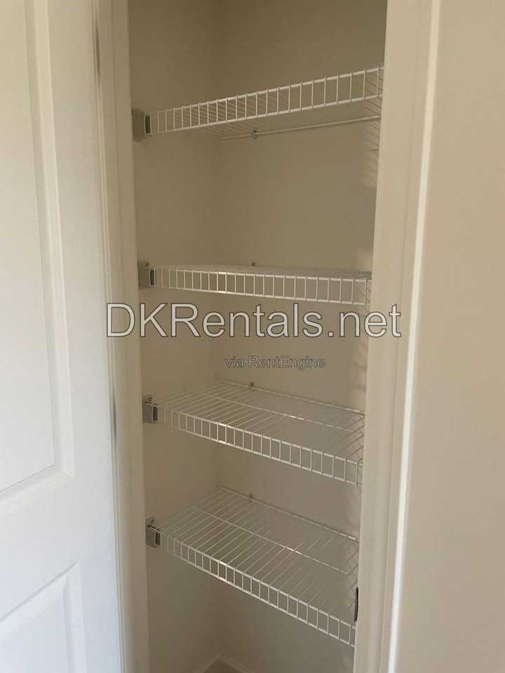 229 Grand Central Way - Photo 7 of 13
