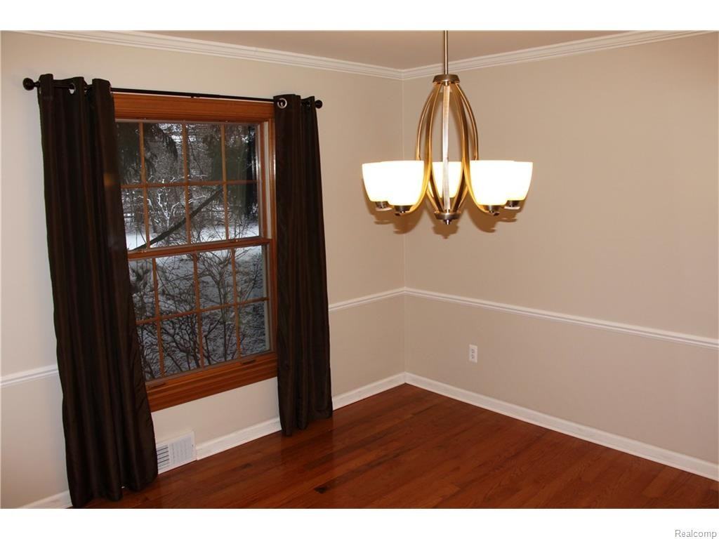 30830 Lincolnshire E - Photo 2 of 16