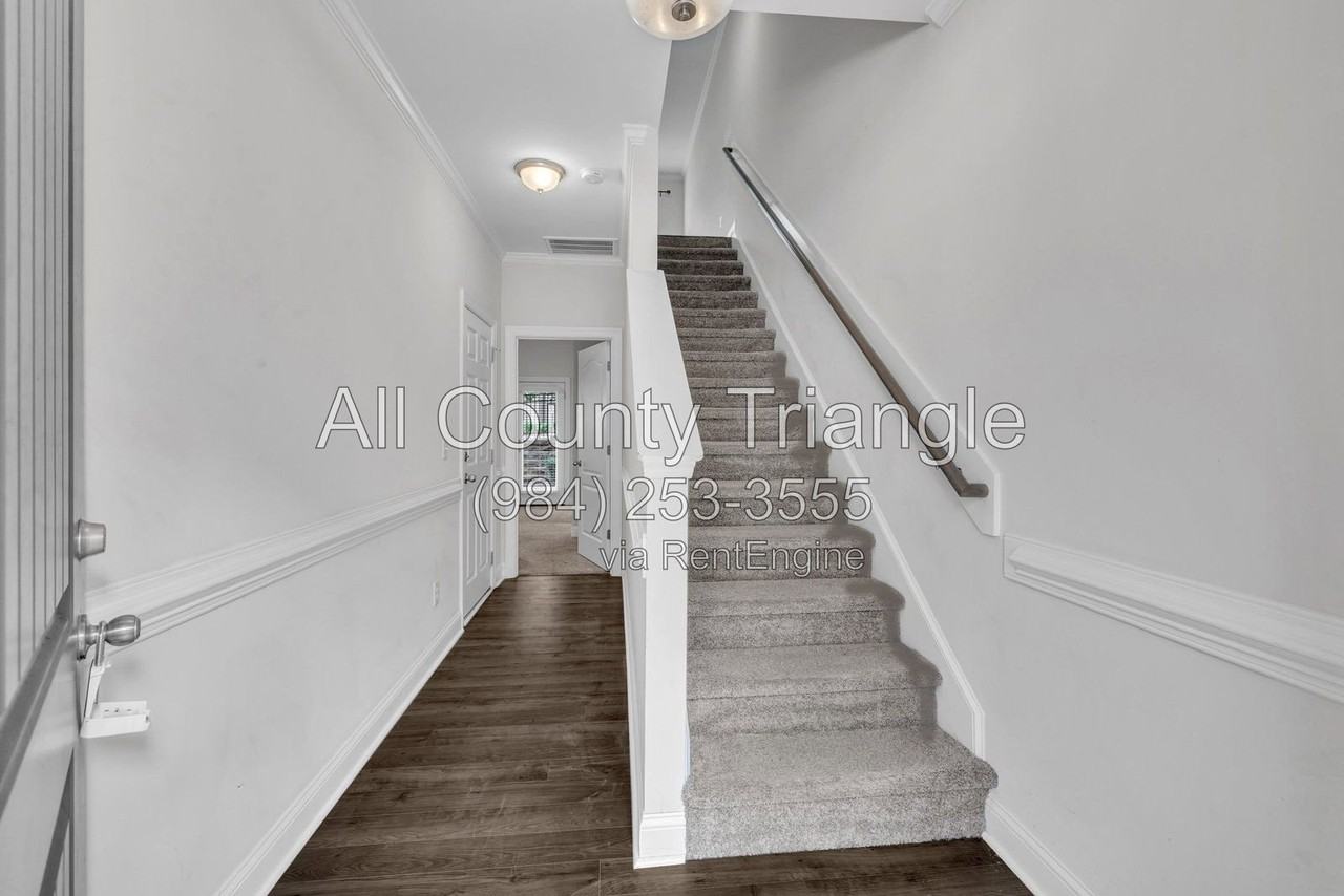 312 Page Square Dr - Photo 5 of 41