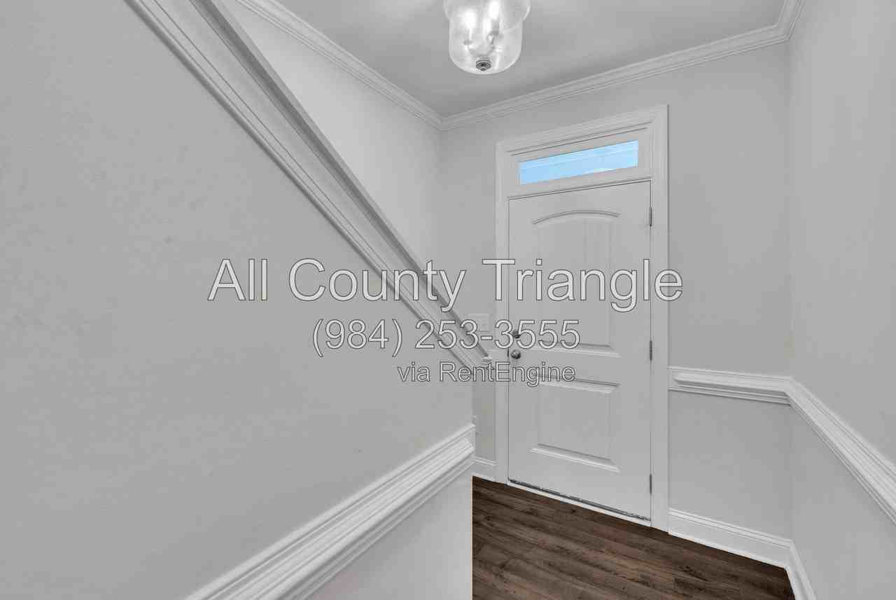312 Page Square Dr - Photo 6 of 41