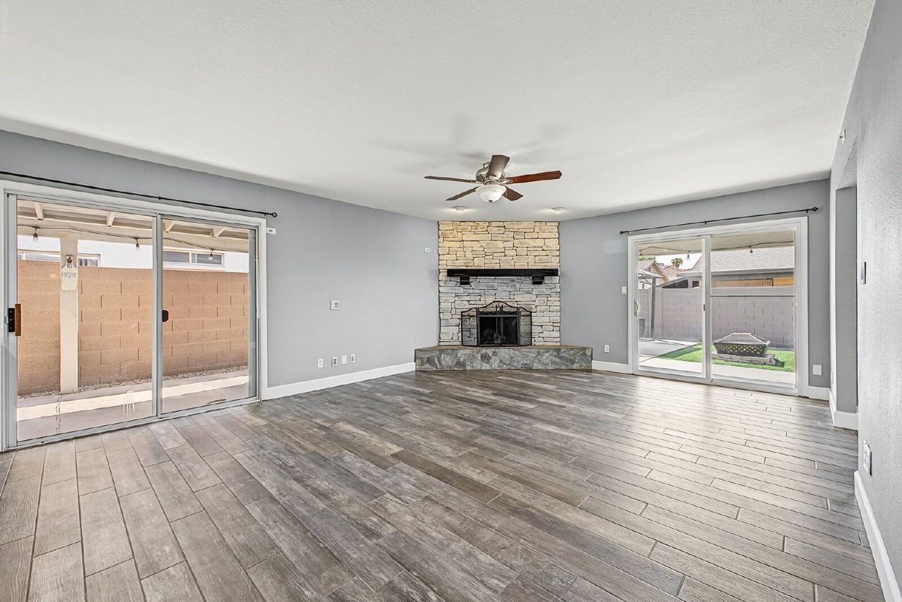 10222 N 52nd Dr - Photo 7 of 36