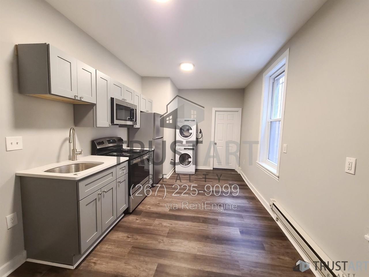 2325 N 16th St #A - Photo 4 of 15