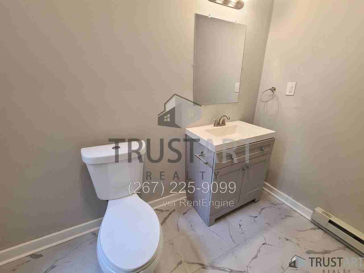 2325 N 16th St #A - Photo 7 of 15