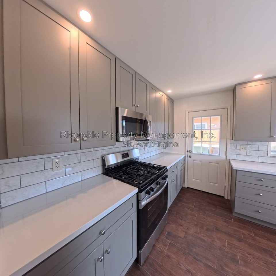 4084 Saint George Pl - Photo 7 of 29