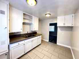 929 E 108th St #4 - Photo 1 of 1