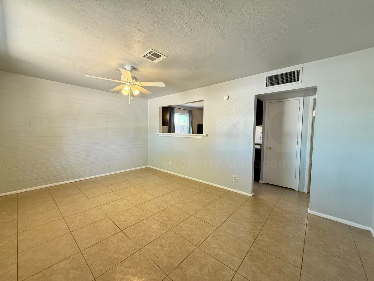 2013 E Nancy Ln - Photo 6 of 19
