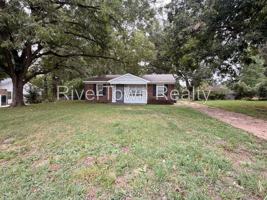 featured image of 493 Holiday Rd