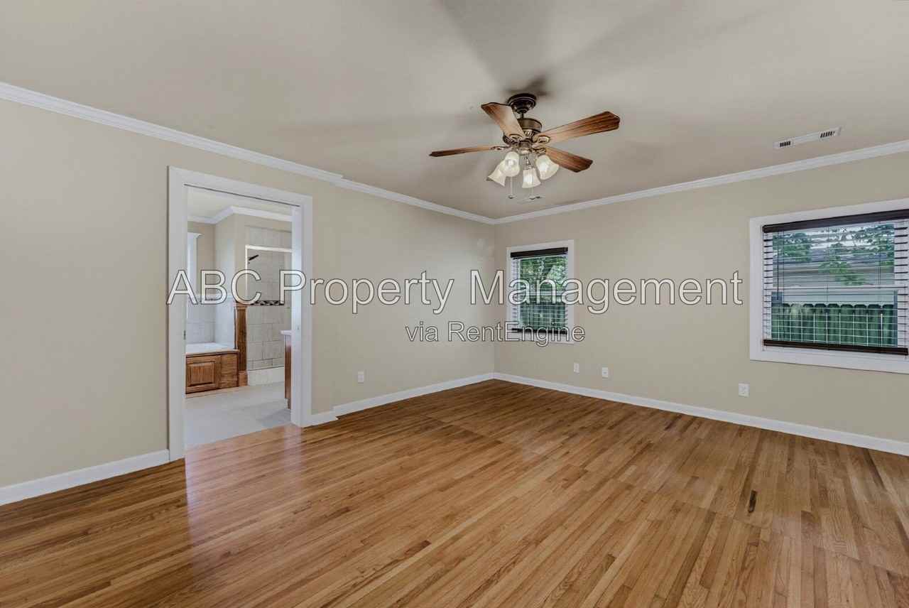 911 Eicher Ave - Photo 6 of 22