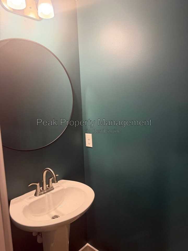 3446 Carlton St #6B - Photo 7 of 23