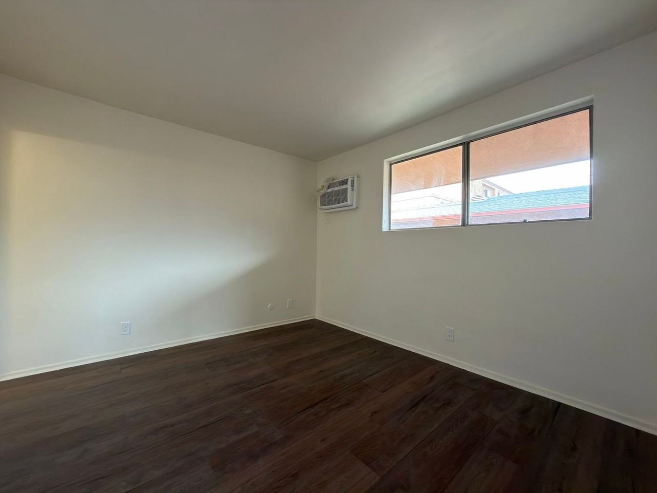 11741 Saticoy St #85 - Photo 2 of 5