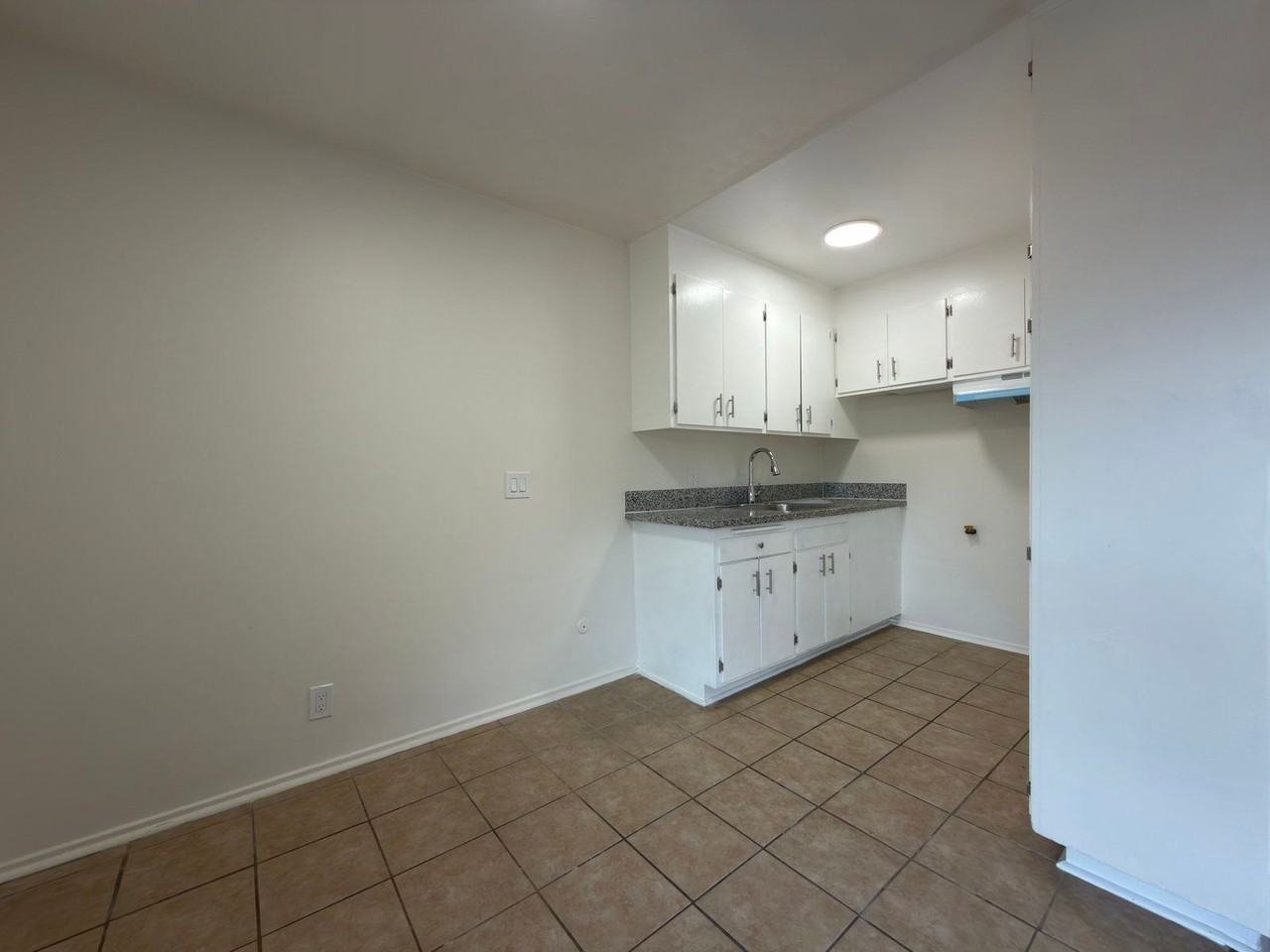 11741 Saticoy St #85 - Photo 4 of 5