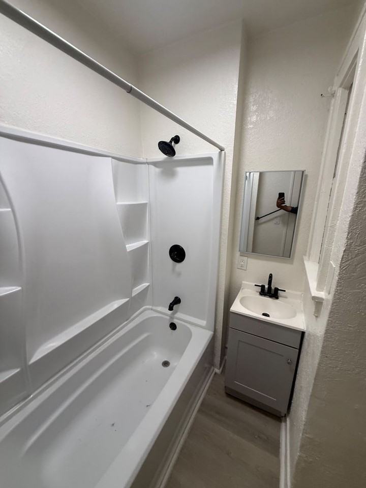718 S Alvarado St #310A - Photo 5 of 6