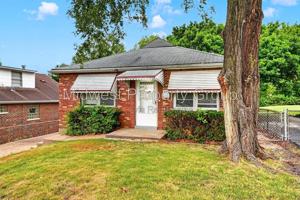 featured image of 8327 Sunbury Ave
