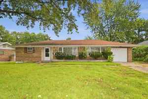featured image of 9922 Norwich Dr