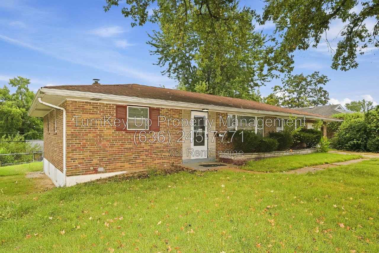 9922 Norwich Dr - Photo 2 of 20