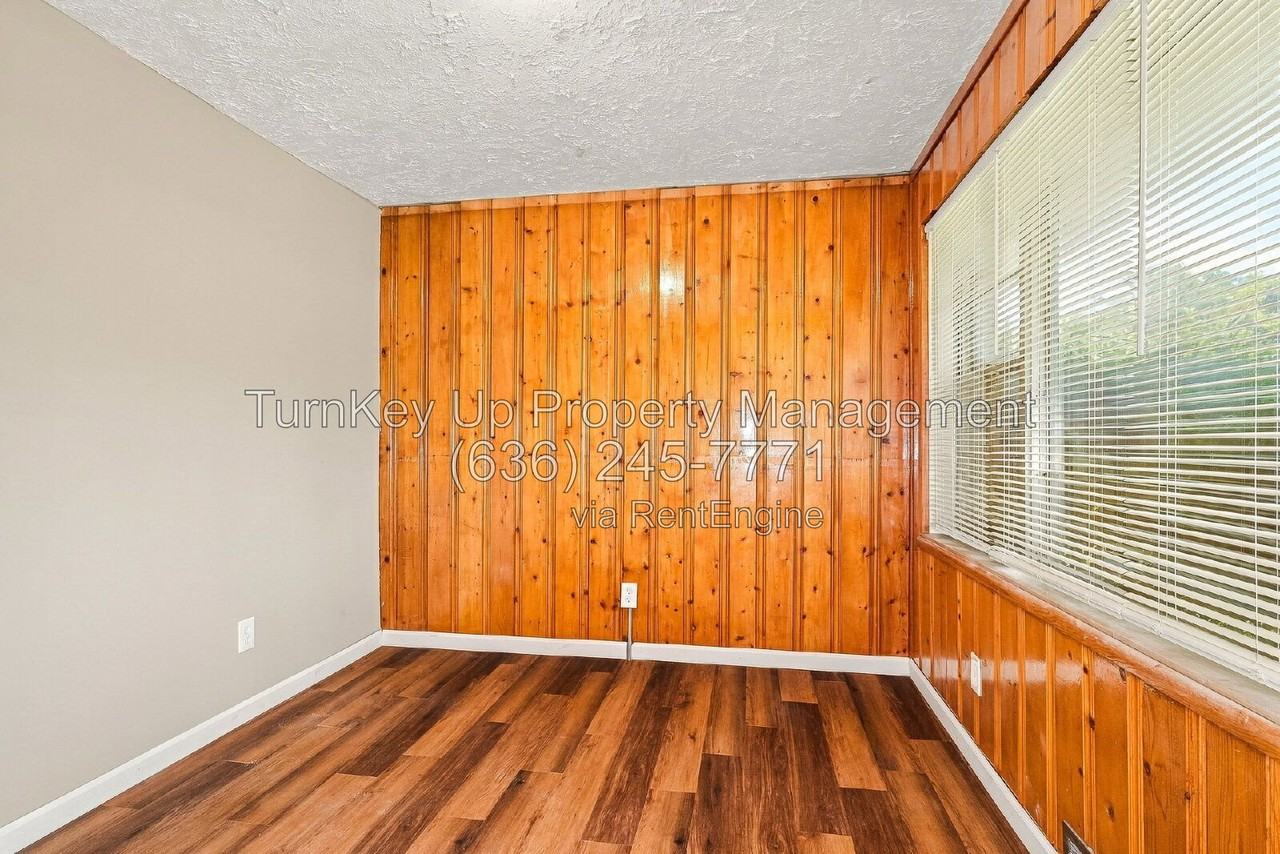 9922 Norwich Dr - Photo 6 of 20