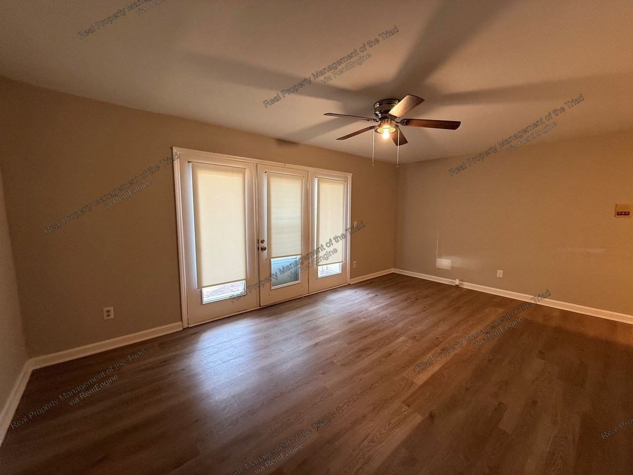 706 Glendale Dr - Photo 2 of 15