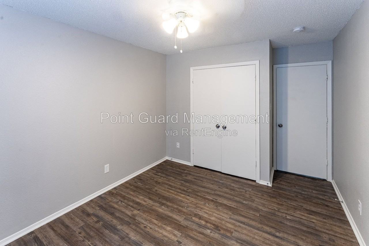 1430 Cambridge Pl #1430-5 - Photo 7 of 19