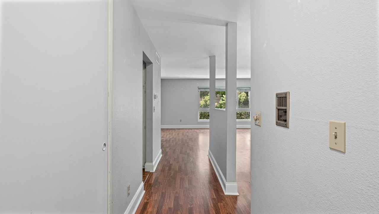 140 Walnut Ave #2F - Photo 4 of 28