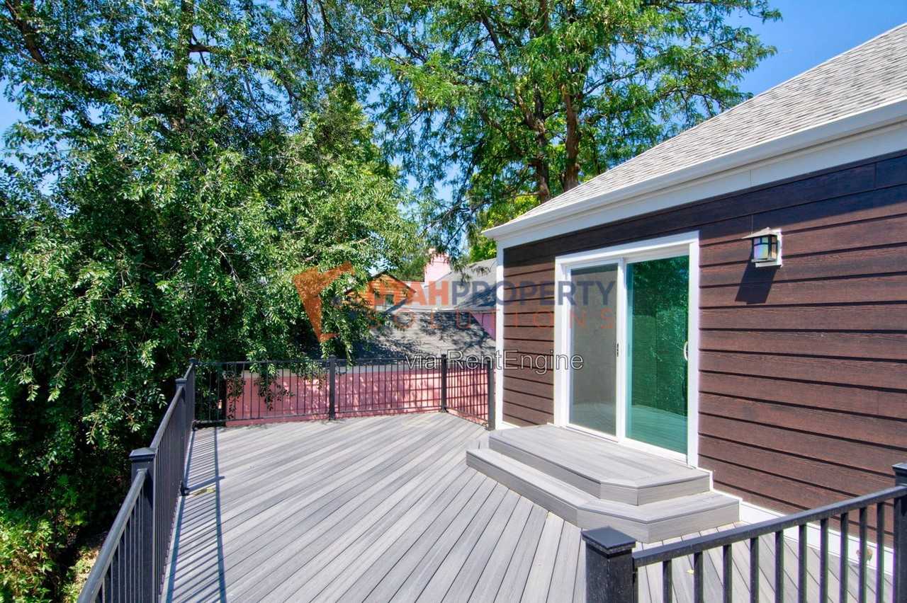 684 E 9th Ave - Photo 5 of 5