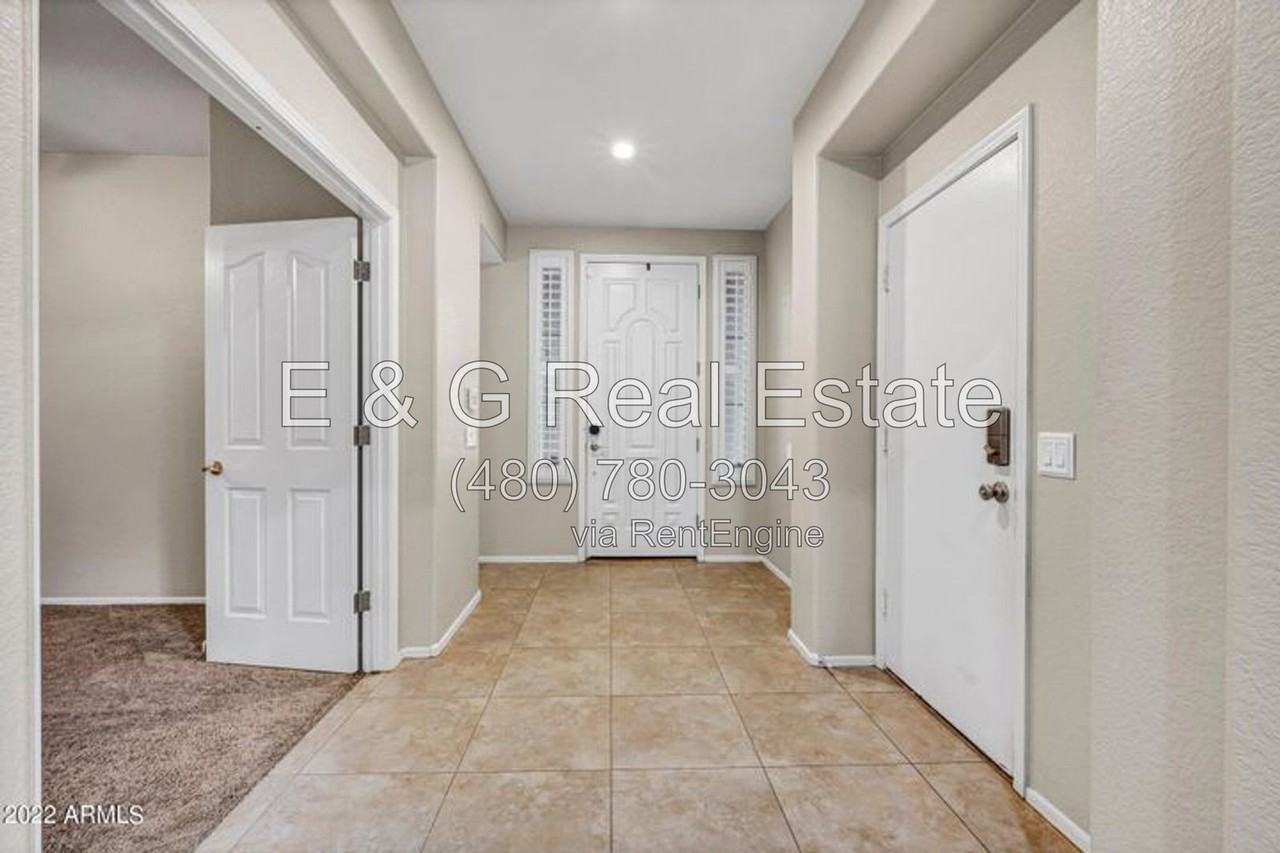 1167 N Cholla St - Photo 5 of 26