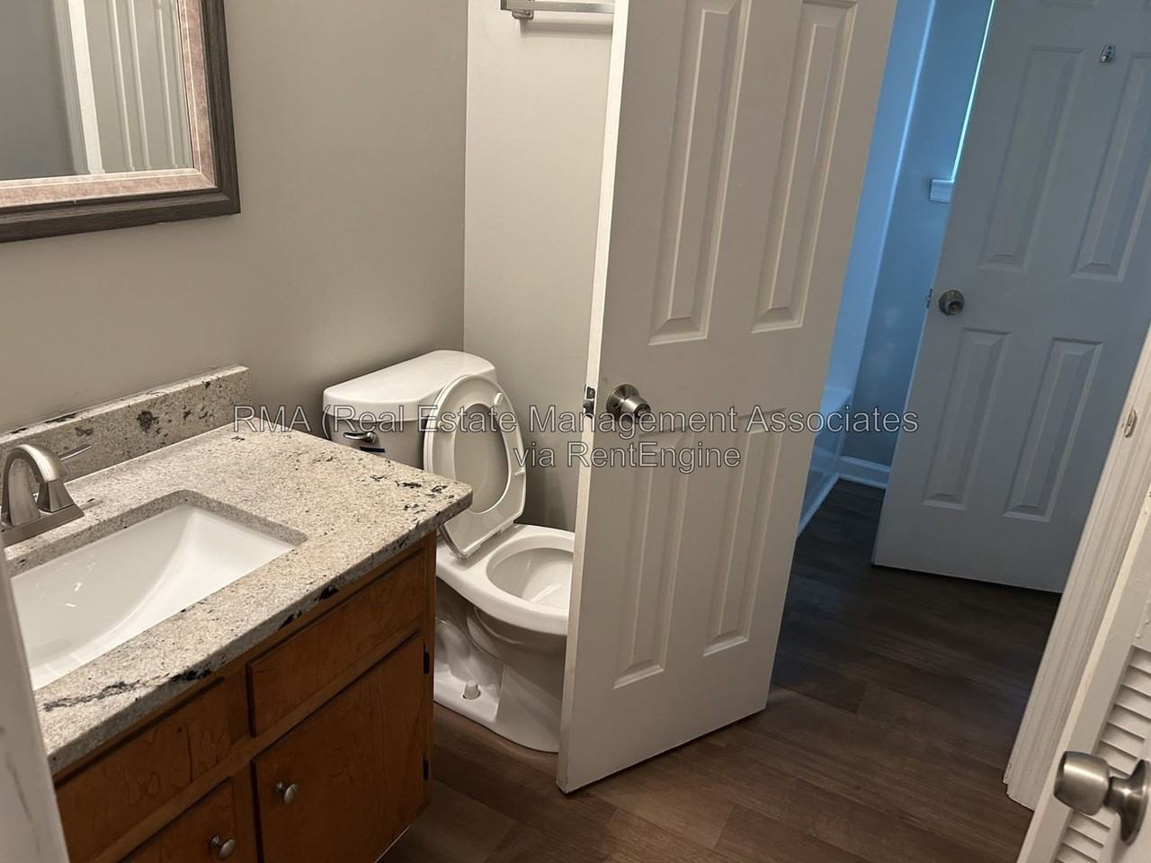 1123 Spring Creek Cir - Photo 4 of 9