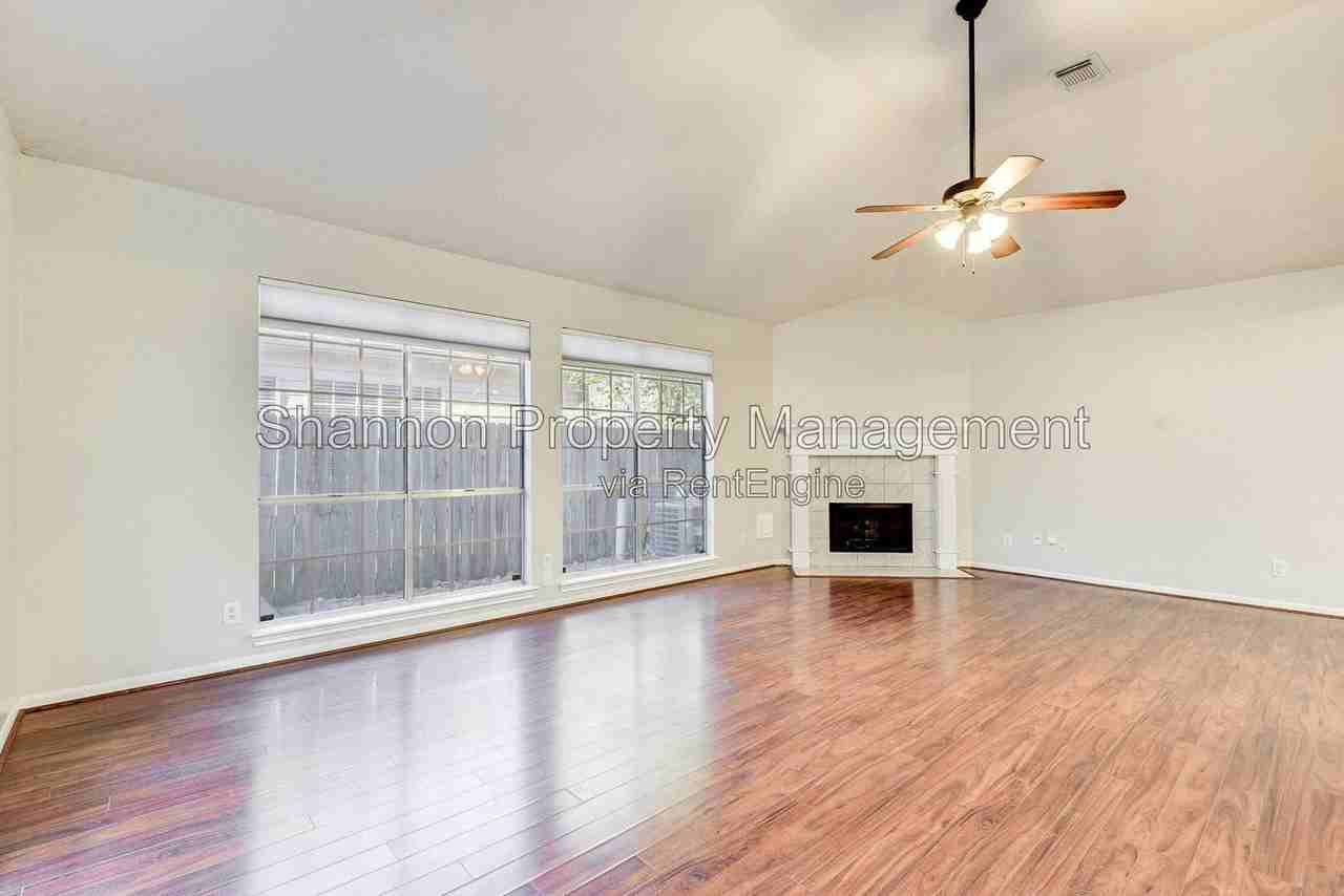 5811 White Hart Run - Photo 6 of 35