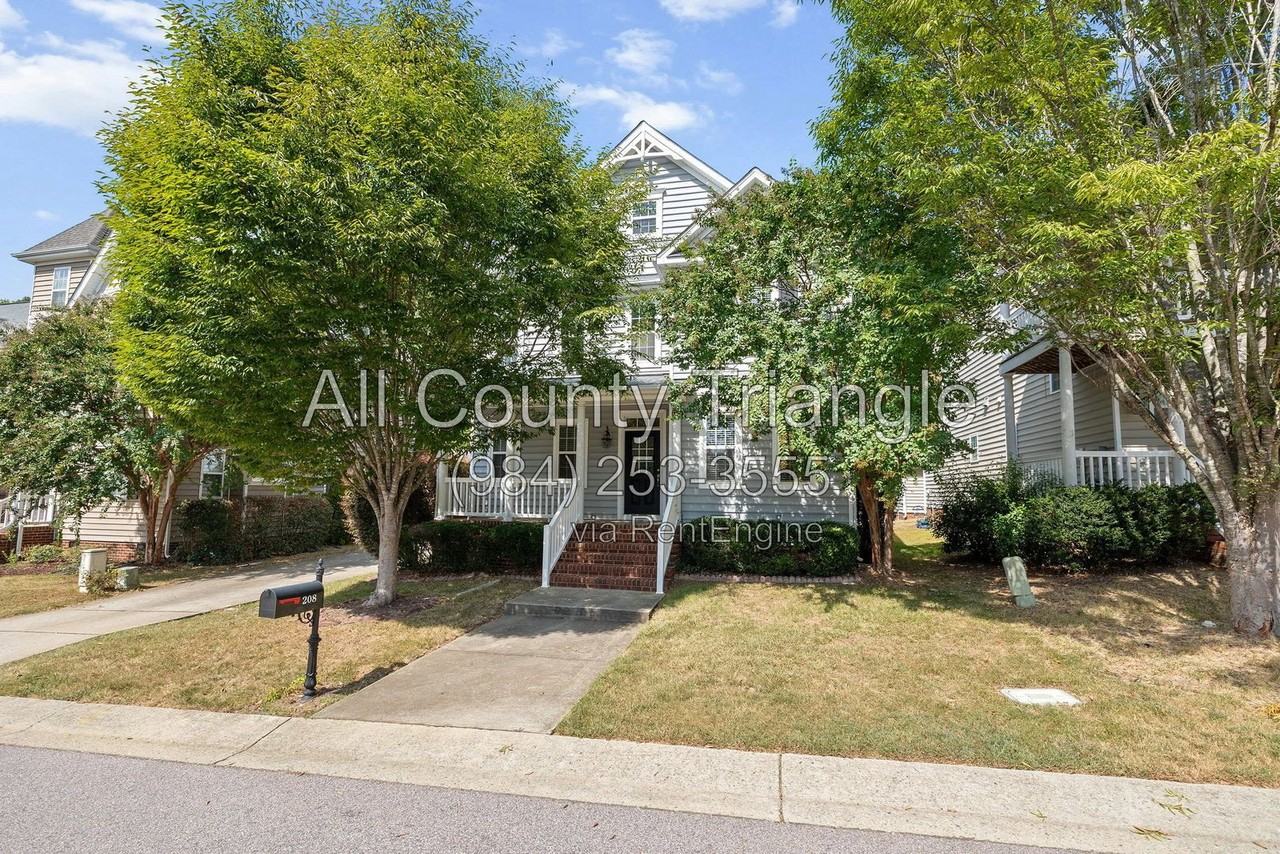 208 Butterbiggins Ln - Photo 4 of 47
