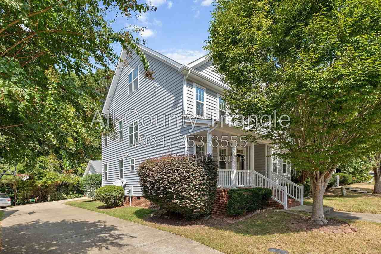 208 Butterbiggins Ln - Photo 5 of 47