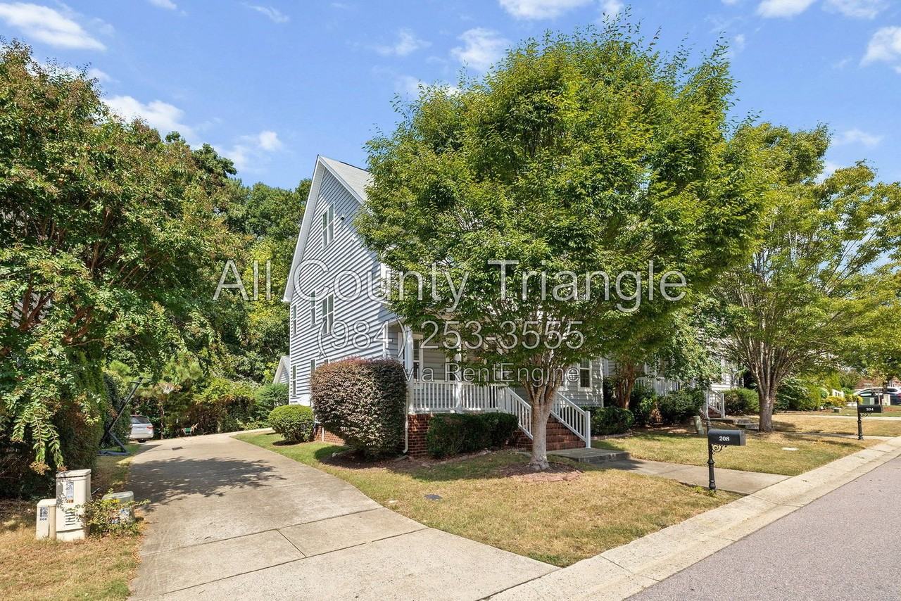 208 Butterbiggins Ln - Photo 6 of 47