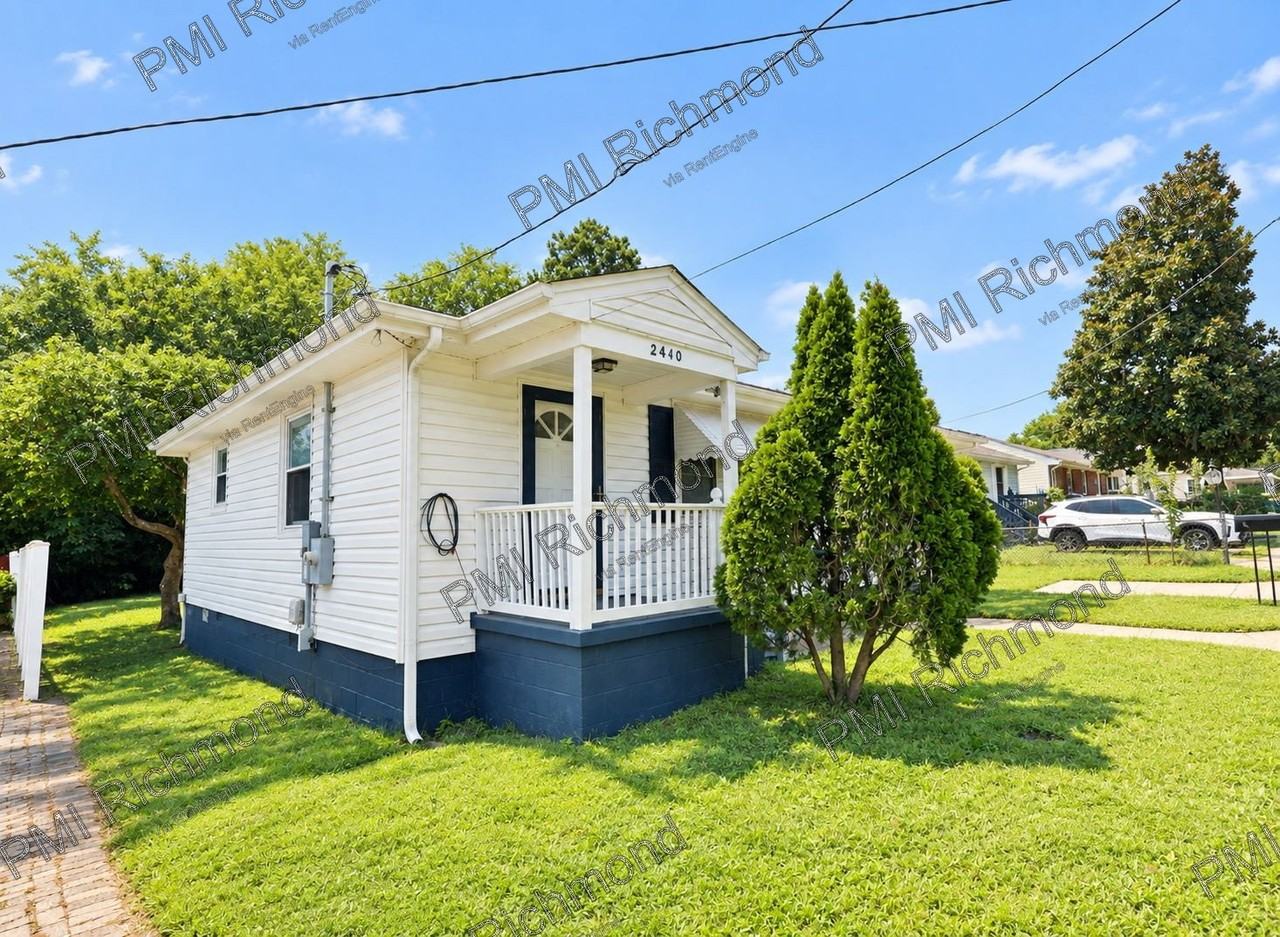 2410 Raleigh St - Photo 2 of 21