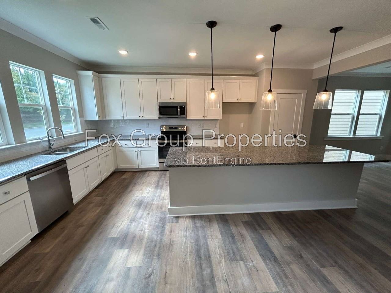 108 Glencoe Ln #101 - Photo 4 of 31