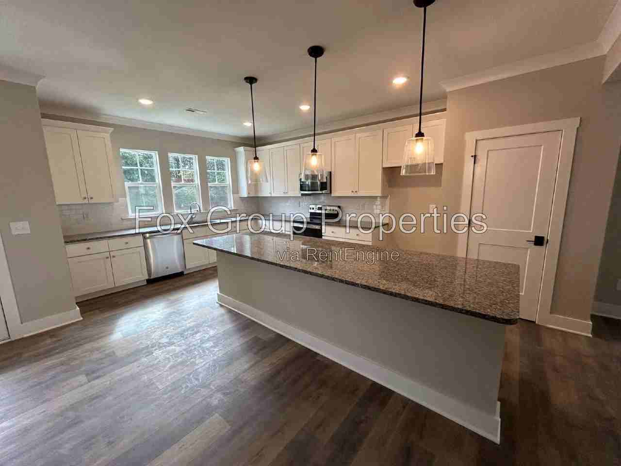 108 Glencoe Ln #101 - Photo 6 of 31