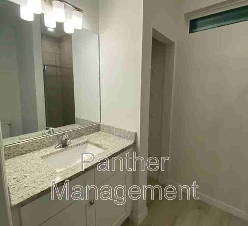 1216 Navigator Rd - Photo 5 of 9
