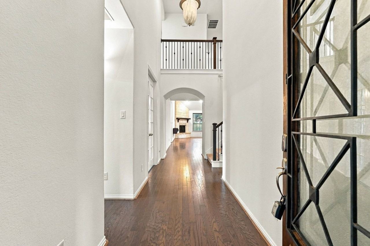 10930 Kennowy Ct - Photo 3 of 27