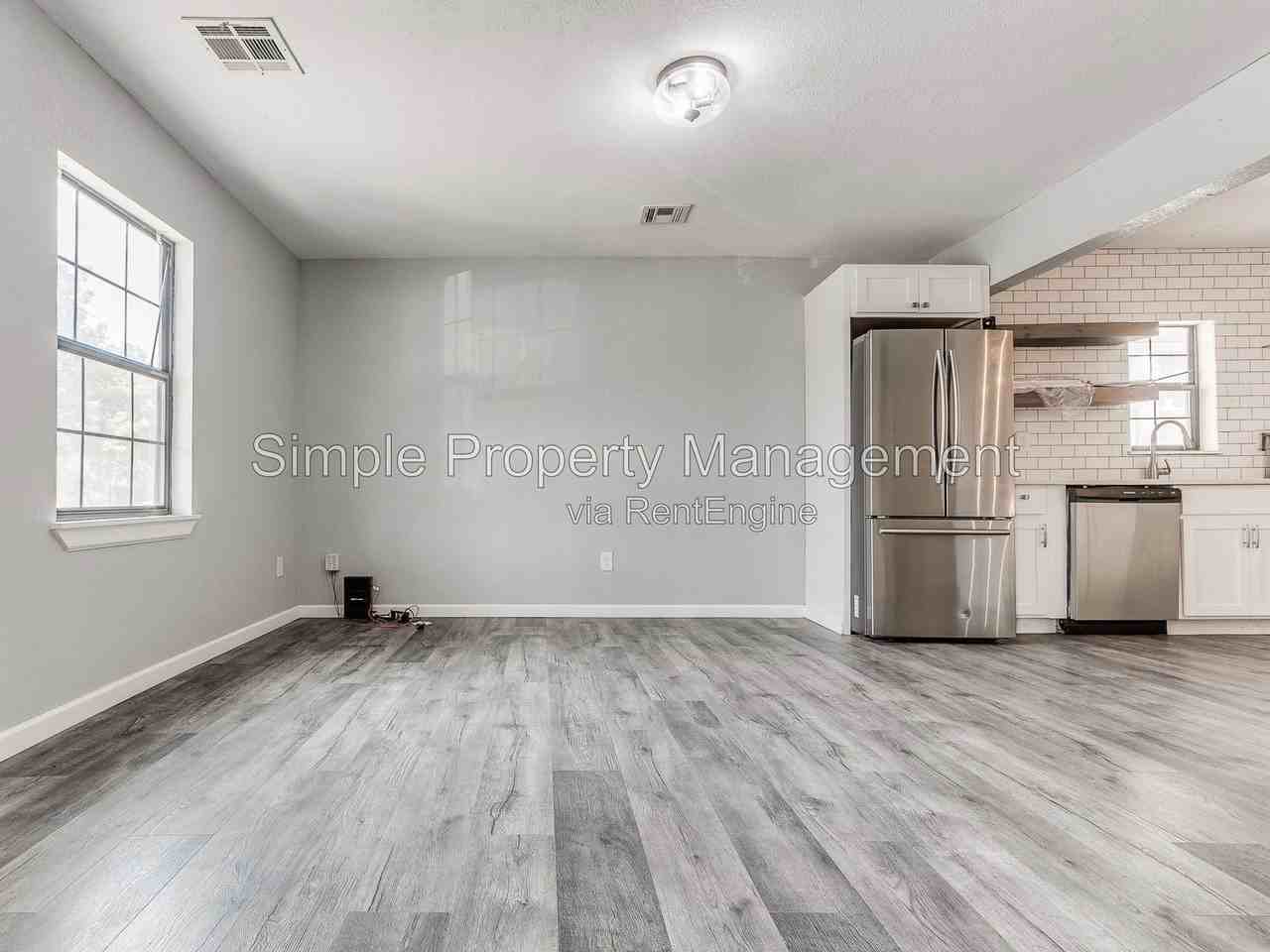 2343 Nw 20th St - Photo 4 of 27