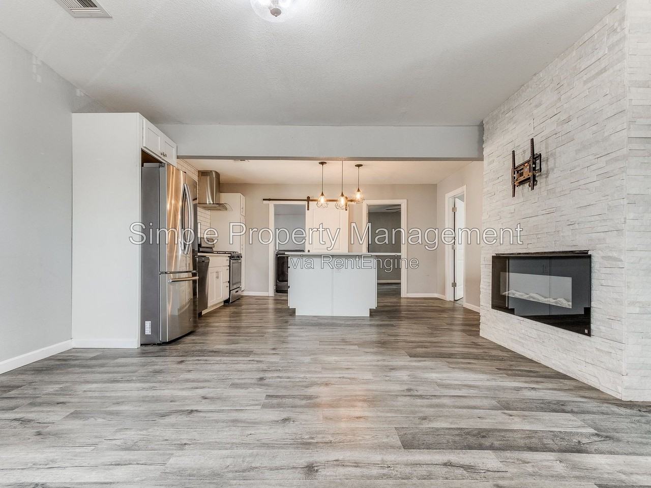 2343 Nw 20th St - Photo 5 of 27